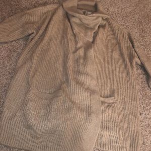 Abercrombie & Fitch Sweaters - Abercrombie & Fitch Sweater Abercrombie & Fitch Sweaters - Abercrombie & Fitch Sweater